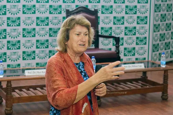 Dr. Mary Kalantzis